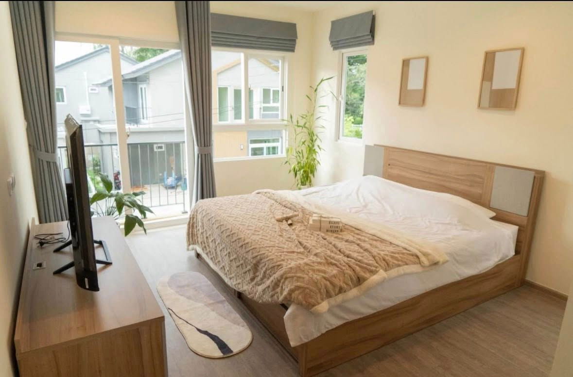 รูป บ้านเช่า Pet Friendly 🐾 อณาสิริ 4 ห้องนอน แต่งครบ 2 ครัว พร้อมอยู่ (ฟรีส่วนกลาง/เน็ต/สวน) - รูปที่ 7/12