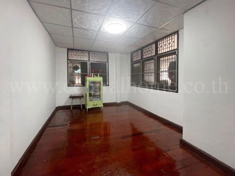 รูป ทาวน์เฮ้าส์ ซอยจตุรทิศ 2 ดินแดง หลังริม ใกล้ BTS อนุสาวรีย์ชัยสมรภูมิ - รูปที่ 9/16