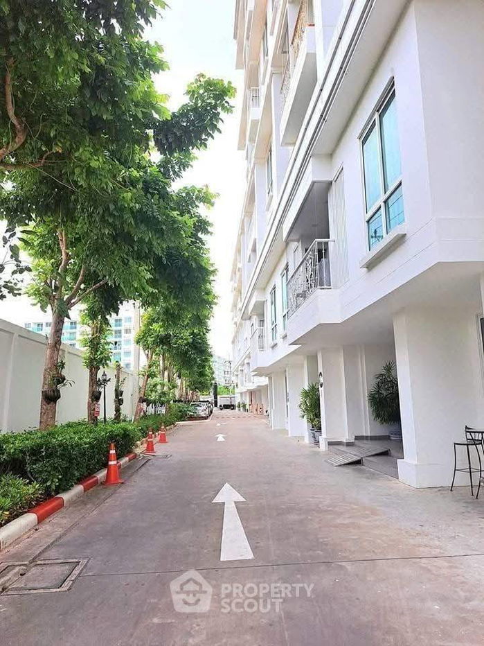 รูป คอนโด 1-ห้องนอน ที่ ดิ โอเรียนท์ รีสอร์ท แอนด์ สปา ใกล้ เมืองพัทยา (ID 2111250) - รูปที่ 2/10