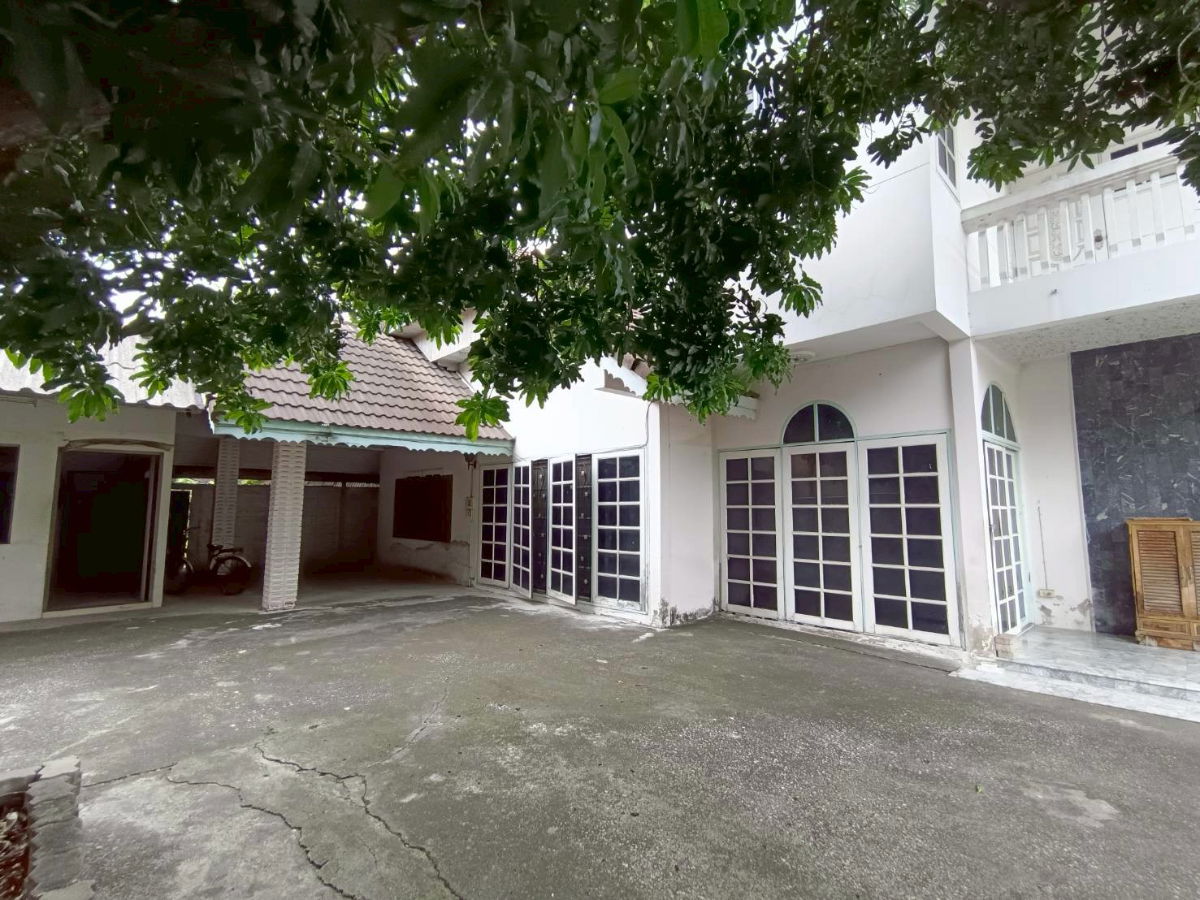 รูป  ขายบ้านเดี่ยวสองชั้น พร้อมออฟฟิศ และที่ดินเปล่า ทำเลทองในนนทบุรี 2 งาน, 93 ตร.ว. - รูปที่ 3/14