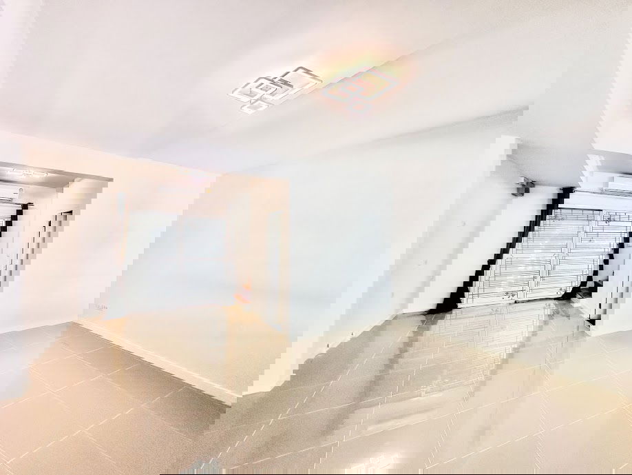 รูป ขายทาวน์โฮม 2 ชั้น หมู่บ้าน วิลลาจจิโอ บางนา 2 ห้องนอน 3 ห้องน้ำ 1 ที่จอดรถ เพียง 1.69 ล้านบาท!! - รูปที่ 2/29