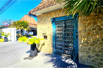 Houses for sale Hua Hin Prachaubkirikhan : [920601001-799] Elegant Balinese Villa, 4 Bed 6 Bath in Hua Hin 70 For Sale