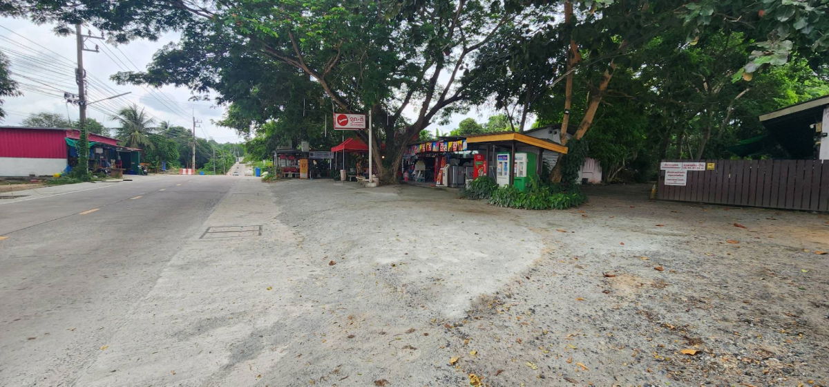 รูป  ขายที่ดินพร้อมห้องเช่า 48 ห้อง เนื้อที่ 4 ไร่ ใกล้นิคมปิ่นทอง 3 หนองขาม อำเภอศรีราชา ชลบุรี - รูปที่ 10/13