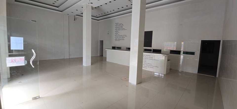 รูป HR3115ให้เช่าอาคารพาณิชย์ทำเลทอง รัชดา-ตลาดพลู (3 คูหา) เหมาะมากสำหรับ: คลินิก / สหคลินิก / ออฟฟิศ หรือธุรกิจที่ต้องการความโดดเด่นติดถนนใหญ่ - รูปที่ 2/6