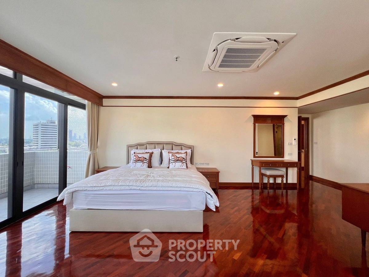 picture 3-BR Condo at Ruamsuk Condominium near BTS Thong Lor (ID 2001800) - 13/17