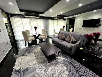 คอนโดให้เช่า : คอนโด 2-ห้องนอน ที่ อเวนิว 61 คอนโดมิเนียม ใกล้ BTS ทองหล่อ (ID 2507652)