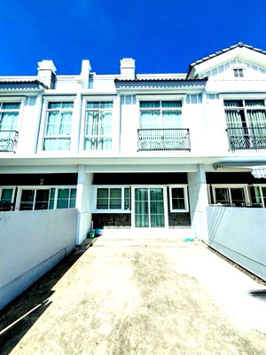 เช่าทาวน์โฮม กรุงเทพมหานคร : ให้เช่าทาวน์โฮมสุดหรู 2 ชั้น ม.รามคำแหง 2 500 ม. อินดี้ บางนา-รามคำแหง2 โลตัส บางนา-ตราด 1.2 กม.