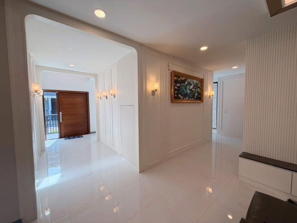 รูป ขายบ้าน รองรับครอบครัวใหญ่ The city บางนา 5 ห้องนอน 5 ห้องน้ำ 3 จอด 21.9 ล้าน เครื่องใช้ฟ้าครบ  คุณบี โทร 064-146-6445 (229AGBE) - รูปที่ 29/50