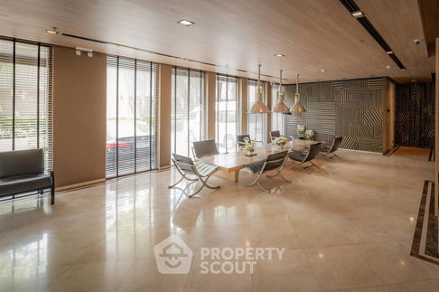 1-BR Condo at Noble Refine Prompong near BTS Phrom Phong (ID 886228)