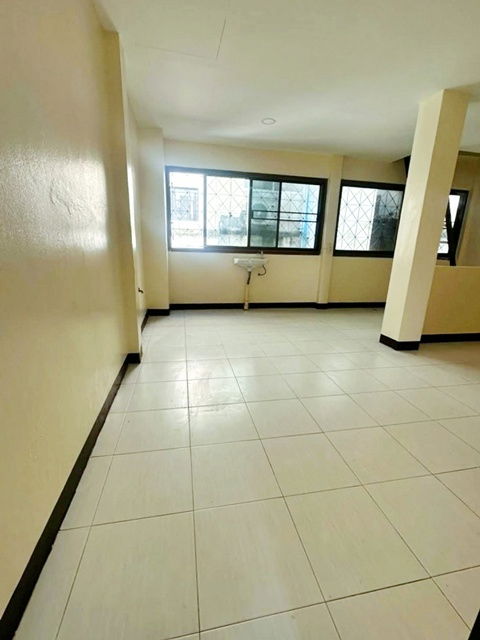 รูป สุขุมวิท 50 ให้เช่าทาวน์เฮ้าส์ 3 ชั้น BTS พระโขนง 890ม. BTSอ่อนนุช 1กม. 20 ตร.วา. 240 ตร.ม. รร.นานาชาติ เซนต์แอนดรูส์ฯ กรุงเทพ 1.1 กม. - รูปที่ 3/8