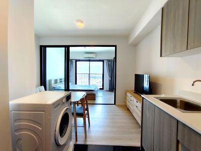 Condos for rent :  A Space Mega1  1 bedroom, 1 bathroom, 28 sq m., 33th floor, Building A, rent 9000/month, call/Line 0636262722