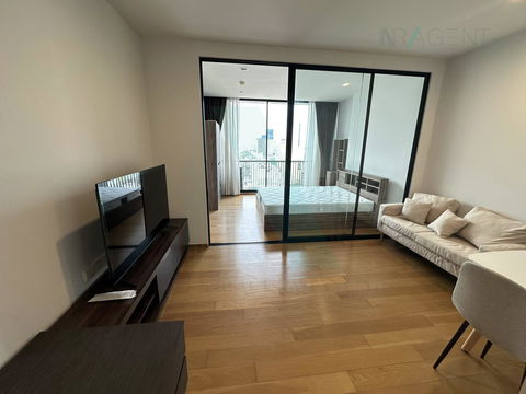 📌 ให้เช่าคอนโด โนเบิล รีโว สีลม อาคาร 1 ชั้น 19 1 ห้องนอน ขนาด 34 ตรม ใกล้ เซ็นทรัล สีลม คอมเพล็กซ์