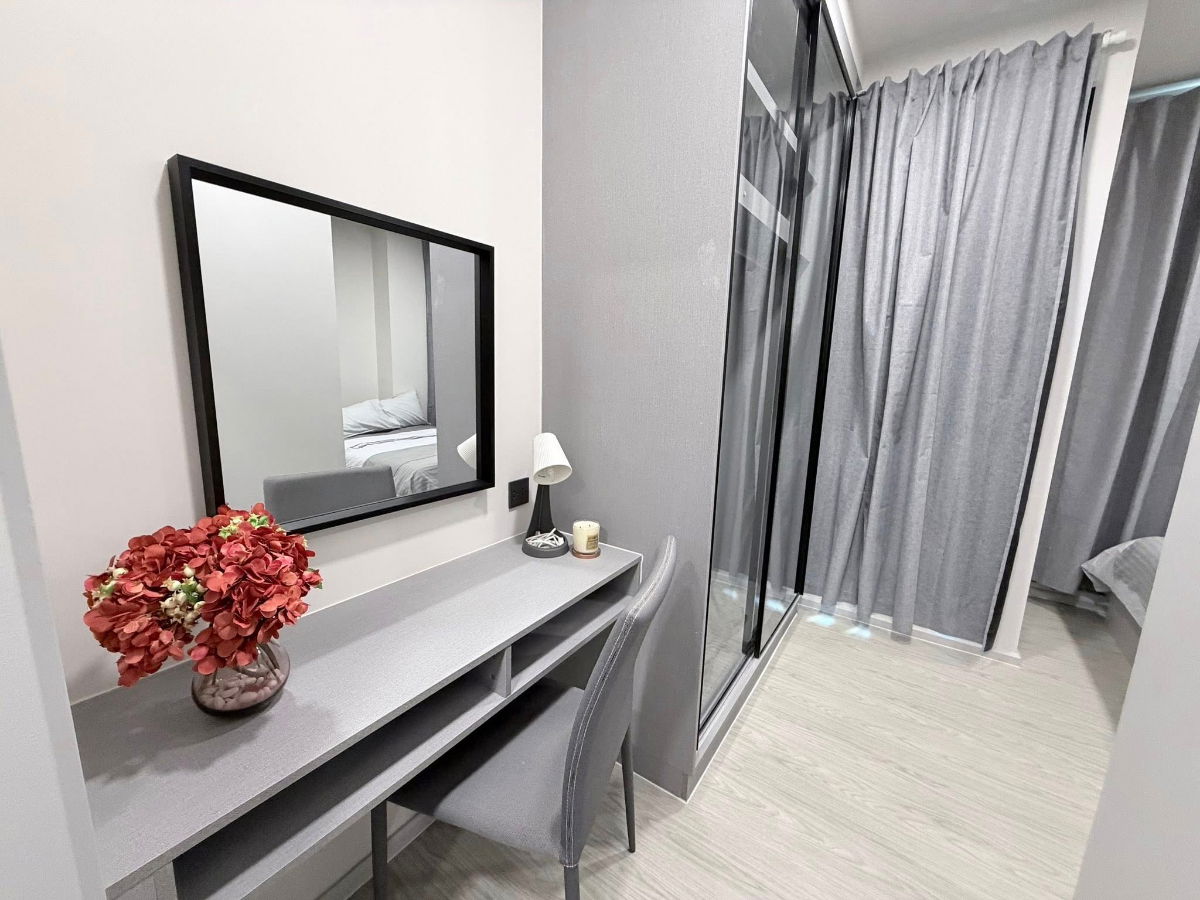 รูป 🔥 ให้เช่า ราคาดี 🔥 เคฟ ป๊อบ ศาลายา 1ห้องนอน แต่งสวย วิวสระ พร้อมเข้าอยู่ | GEN 064-104-4662 - รูปที่ 4/9