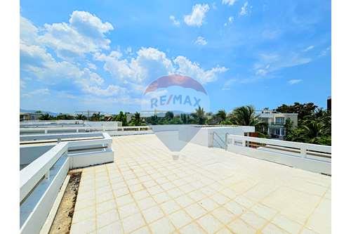 picture [920601001-76] Blue Lagoon Residences Private Villa 3 Bed 4 Bath For Sale - 40/46