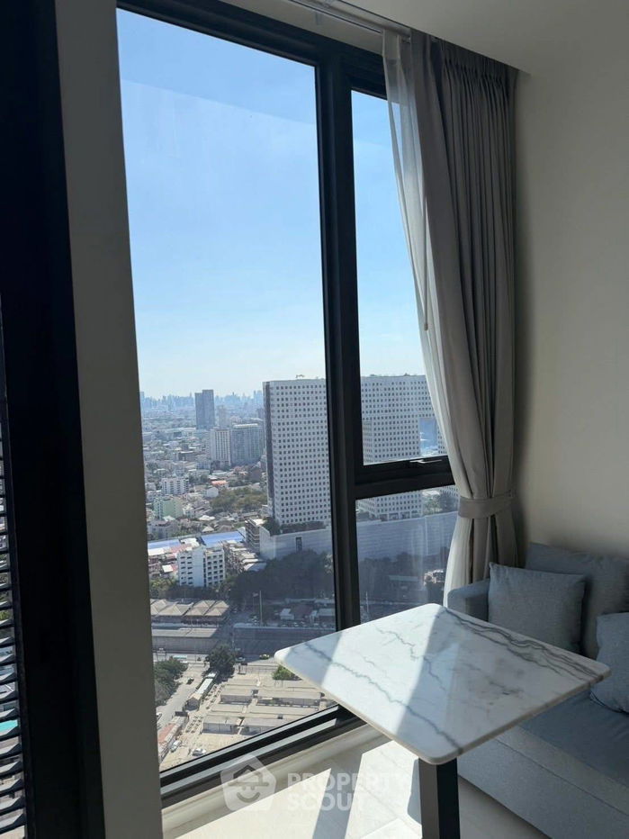 picture 1-BR Condo at Mazarine Ratchayothin near BTS Ratchayothin (ID 2510106) - 2/15