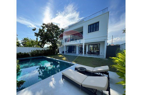 picture [920311006-319] Luxury British Executive Home - 22/34