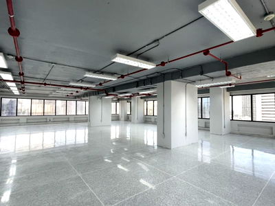 Office for rent วิทยาลัยสารพัดช่างธนบุรี : WS6228 🏢 Newly Renovated Office for Rent in the heart of the CBD, Sukulthai Surawong Tower, near BTS Sala Daeng. Only 360 THB/sq.m.