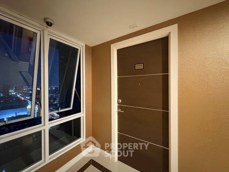 รูป คอนโด 1-ห้องนอน ที่ เดอะ เมโทรโพลิส สำโรง อินเตอร์เชนจ์ ใกล้ BTS สำโรง (ID 2428841) - รูปที่ 3/17