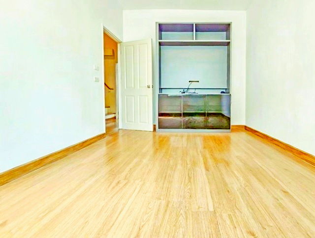 รูป ให้เช่าทาวน์โฮม 2 ชั้น หัวมุม 4นอน วงศ์สว่าง รัชดา ตลาดสดวงศ์สว่าง 1.6 กม. 3 น้ำ MRT แยกติวานนท์ 1.6กม. - รูปที่ 2/8