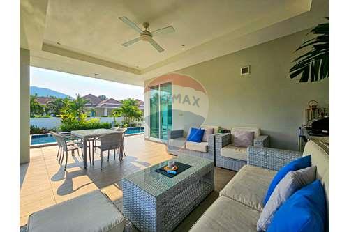รูป [920601001-67] 3 Bed 2 Bath Private Modern Villa in Hua Hin Soi 88 For Sale - รูปที่ 14/38