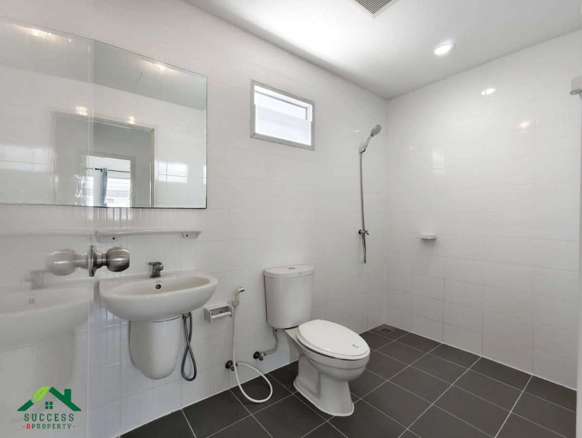 รูป ขายทาวน์เฮ้าส์ พฤกษา 74/3 ศรีนครินทร์-เทพารักษ์ รีโนเวทแล้ว ที่ดินเยอะ เนื้อที่ 30 ตร.ว. ต่อเติมหลังคาหลังบ้าน ใกล้รถไฟฟ้า ใกล้ทางด่วน เพียง 15 นาที - รูปที่ 20/20