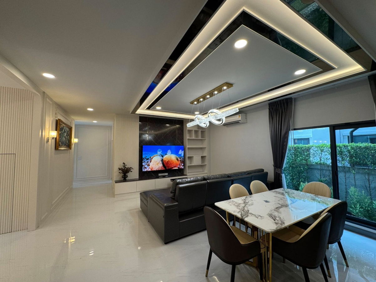 รูป ให้เช่าบ้าน รองรับครอบครัวใหญ่ The city บางนา 5 ห้องนอน 5 ห้องน้ำ 3 จอด 170,000 เครื่องใช้ฟ้าครบ  คุณบี โทร 064-146-6445 (228AGBE) - รูปที่ 17/45