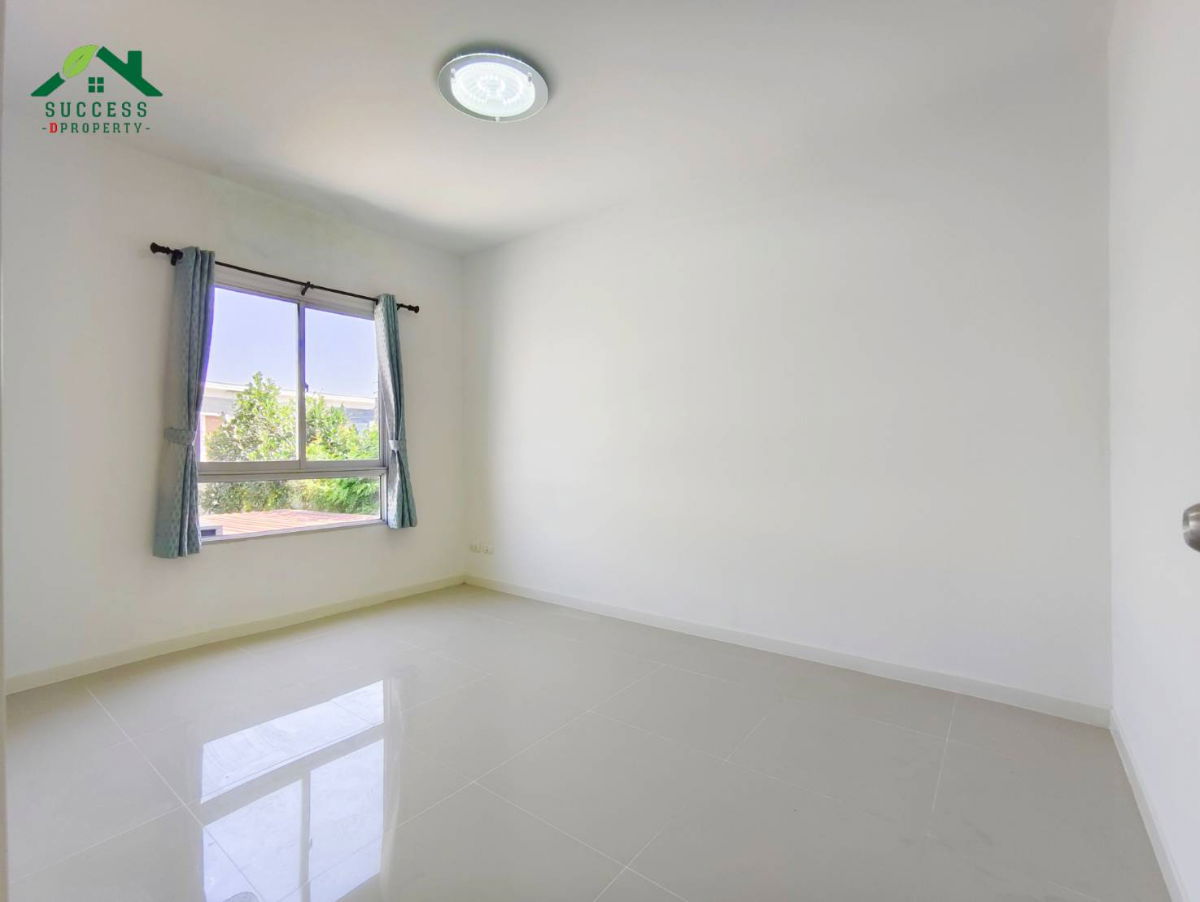 รูป ขายทาวน์เฮ้าส์ พฤกษา 74/3 ศรีนครินทร์-เทพารักษ์ รีโนเวทแล้ว ที่ดินเยอะ เนื้อที่ 30 ตร.ว. ต่อเติมหลังคาหลังบ้าน ใกล้รถไฟฟ้า ใกล้ทางด่วน เพียง 15 นาที - รูปที่ 15/20