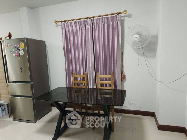 รูป ทาวน์เฮ้าส์ 3-ห้องนอน ใน บางแก้ว (ID 2431114) - รูปที่ 2/3