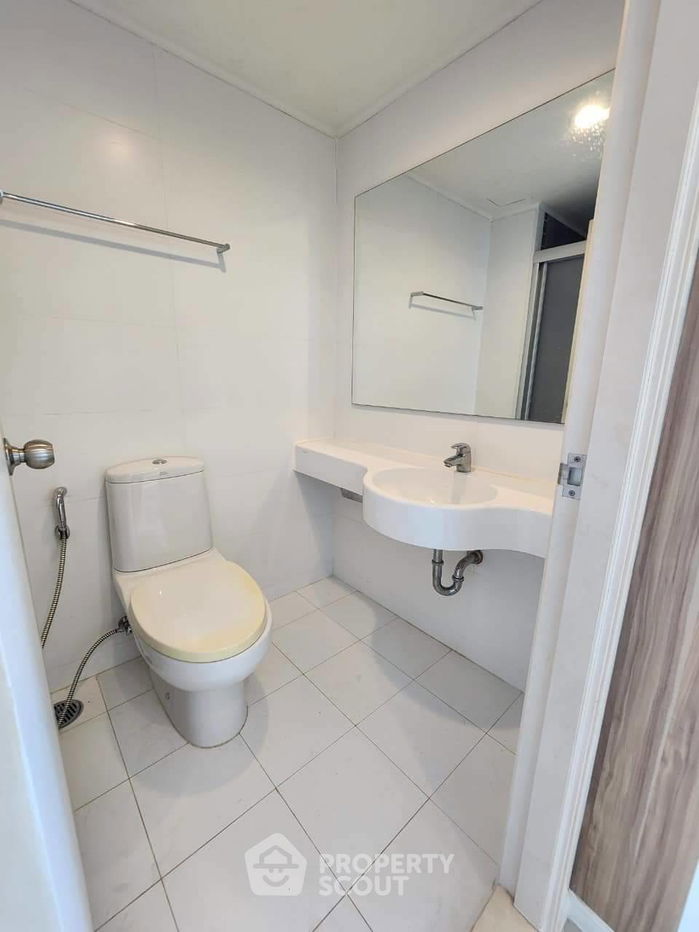 picture 2-BR Condo at Lumpini Park Beach Jomtien close to Jomtien Beach (ID 2080217) - 32/37