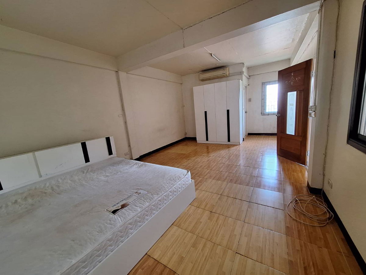 รูป ให้เช่า อาคารพาณิชย์ 4 ชั้น 2 คูหา เนื้อที่ 52 ตร.ว. โครงการธนบุรี คอมเพล็กซ์ พระราม 2 ใกล้เซ็นทรัลพระราม 2 ซอยพระราม 2 ซอย 60  - รูปที่ 33/39