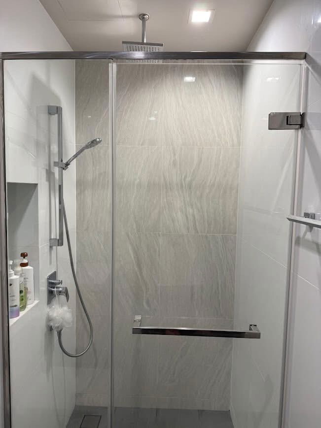 picture THE LINE                   Wongsawang  - 14/16