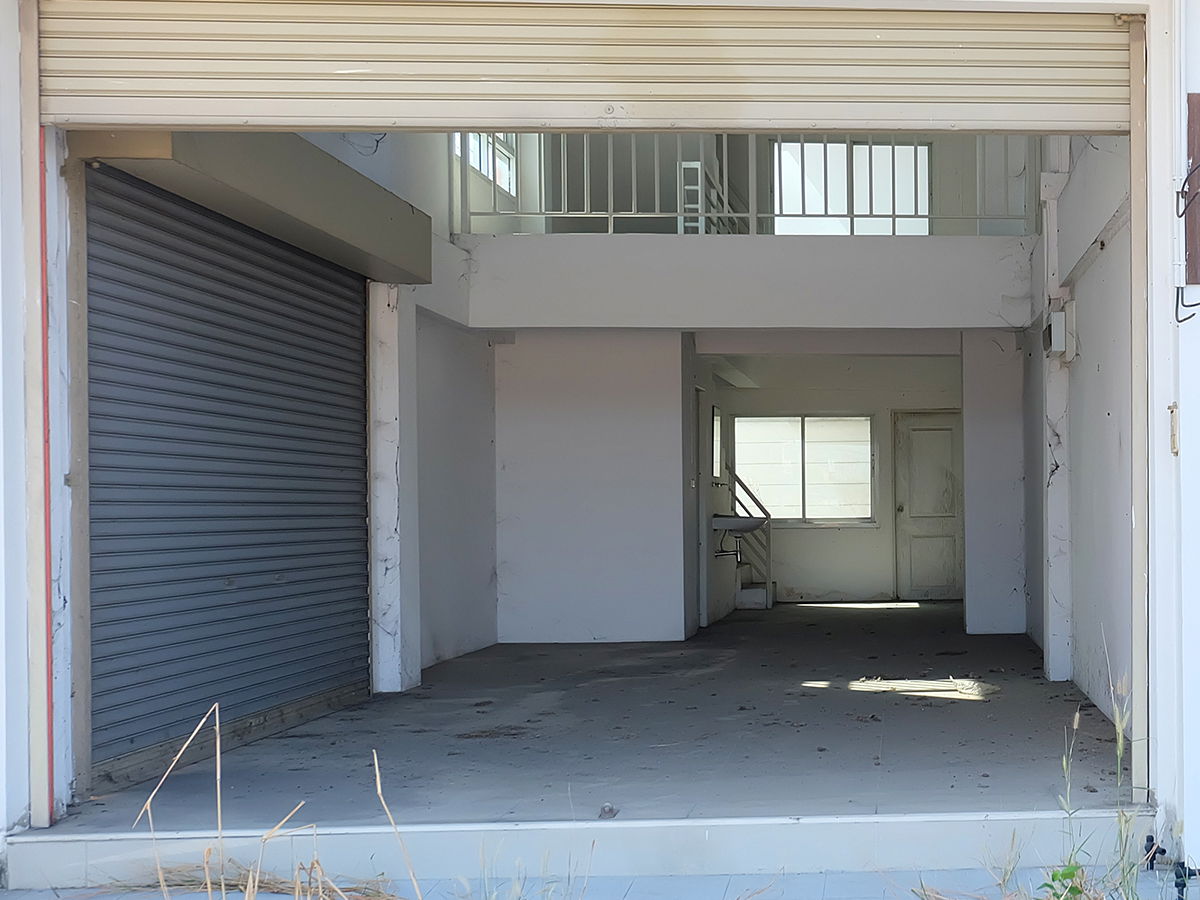 รูป ขาย อาคารพาณิชย์ 3 ชั้นครึ่ง 2 คูหา ติดถนนมอเตอร์เวย์ ใกล้แยกหนองยายบู่ ศรีราชา 2 งาน, 18.3 ตร.ว. - รูปที่ 6/14