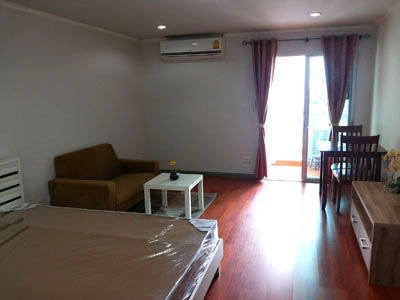 รูป ให้เช่าคอนโดรีเจ้นท์โฮม 7/2 บางนา สรรพาวุธ 31 ตร.ม. ใกล้ไบเทค BTS บางนา  พร้อมเฟอร์ บรรยากาศดี ห้องครัวแบบปิด - รูปที่ 3/10