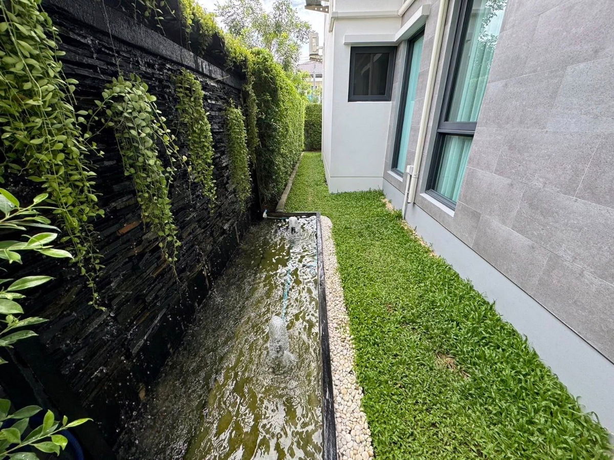 รูป ให้เช่าบ้าน รองรับครอบครัวใหญ่ The city บางนา 5 ห้องนอน 5 ห้องน้ำ 3 จอด 170,000 เครื่องใช้ฟ้าครบ  คุณบี โทร 064-146-6445 (228AGBE) - รูปที่ 5/45