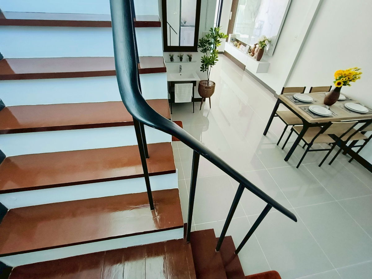 รูป ทาวน์เฮ้าส์ รีโนเวทใหม่ หมู่บ้านธีรวรรณ2 ถนนรามอินทรา 109  ซอยพระยาสุเรนทร์ 2 บางชัน คลองสามวา ทำเลดี ใกล้รถไฟฟ้า เดินทางง่าย - รูปที่ 12/25