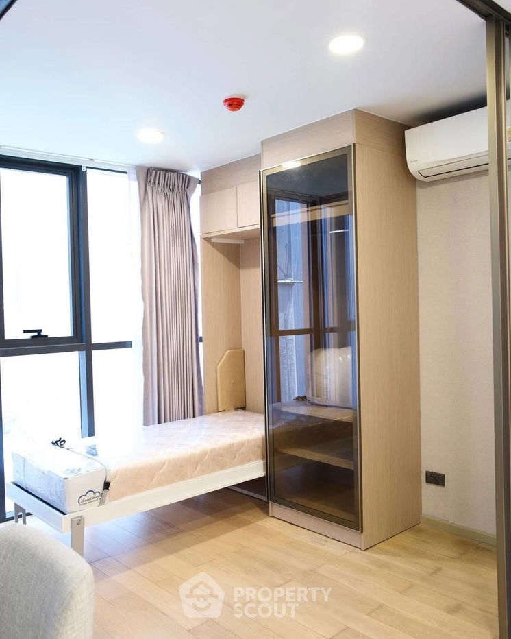 picture 2-BR Condo at Walden Asoke near MRT Sukhumvit (ID 2510094) - 4/12