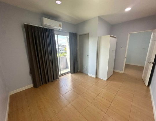 รูป ให้เช่าHome Office 4 ชั้น หมู่บ้านสินธานี รัชดา ลาดพร้าว / ซอยลาดพร้าว 80 / อยู่อาศัย หรือ เป็นสำนักงาน จดบริษัทได้ - รูปที่ 11/14