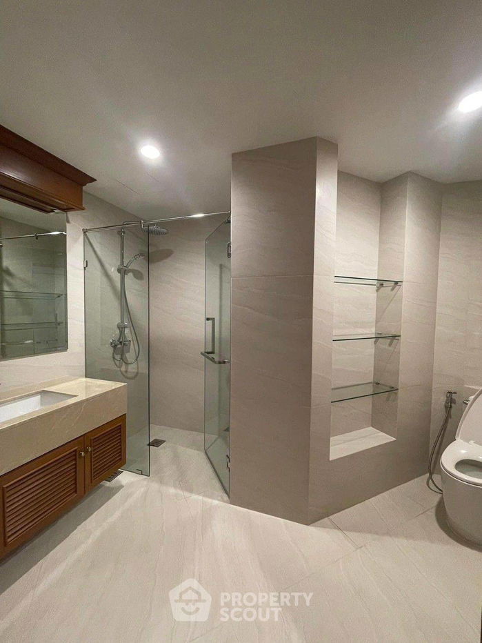 picture 3-BR Condo at Ruamsuk Condominium near BTS Thong Lor (ID 2001800) - 11/17