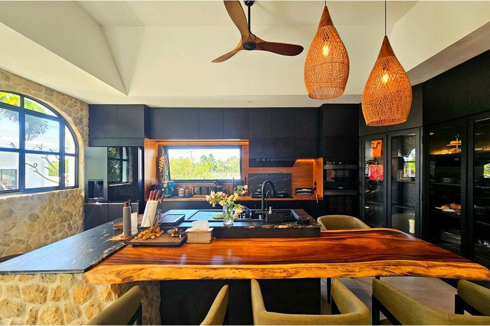 รูป [920601001-799] ขายวิลล่าสไตล์บาหลีสุดหรู 4 ห้องนอน 6 ห้องน้ำ ในหัวหิน 70 - รูปที่ 45/97