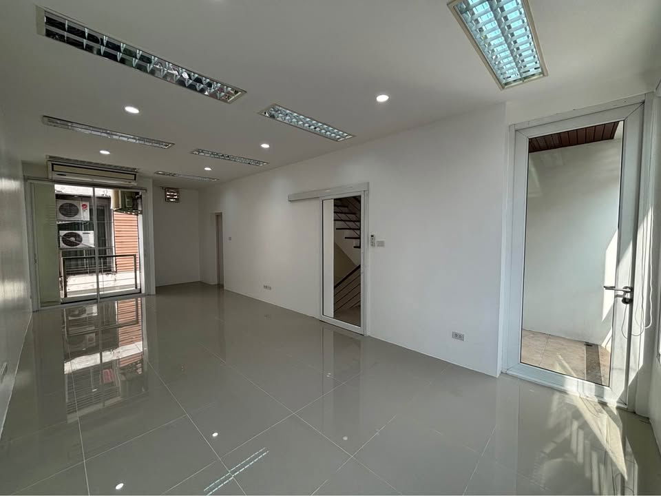 รูป HR3121ให้เช่า Home Office 4 ชั้น สภาพใหม่ พร้อมใช้ – โครงการ The Primary เกษตร-นวมินทร์ - รูปที่ 6/16