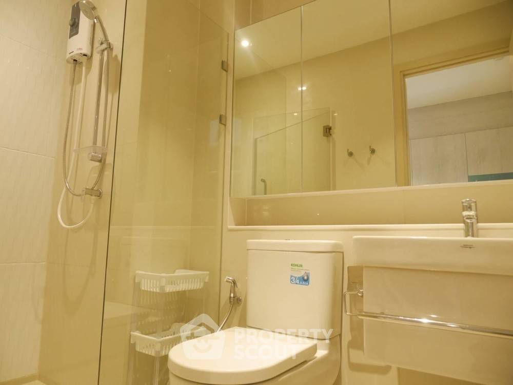 picture 1-BR Condo at Life One Wireless near BTS Phloen Chit (ID 320490) - 5/11