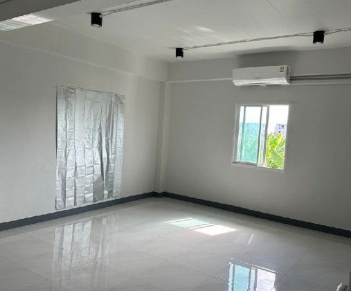 รูป ให้เช่าอาคารสำนักงาน 4 ชั้น / ซอยพัฒนาการ 97 / พื้นที่ใช้สอย 698 ตารางเมตร / จอดรถ 5-6 คัน / เหมาะหลากหลายธุรกิจ จดบริษัทได้ - รูปที่ 10/18