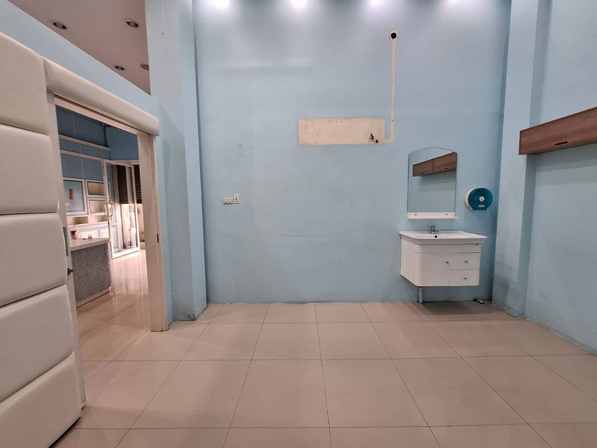 รูป ให้เช่า อาคารพาณิชย์ 4 ชั้น 2 คูหา เนื้อที่ 52 ตร.ว. โครงการธนบุรี คอมเพล็กซ์ พระราม 2 ใกล้เซ็นทรัลพระราม 2 ซอยพระราม 2 ซอย 60  - รูปที่ 8/39