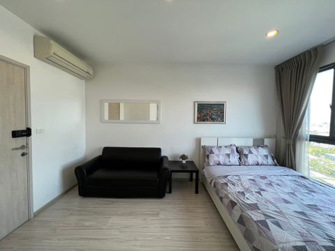 BTS Bang Na 200 m. Price 11,000 Baht Condo Ideo Mobi Sukhumvit Eastgate ( Rental )