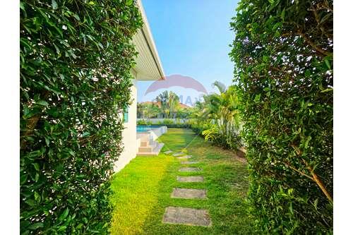 รูป [920601001-67] 3 Bed 2 Bath Private Modern Villa in Hua Hin Soi 88 For Sale - รูปที่ 7/38