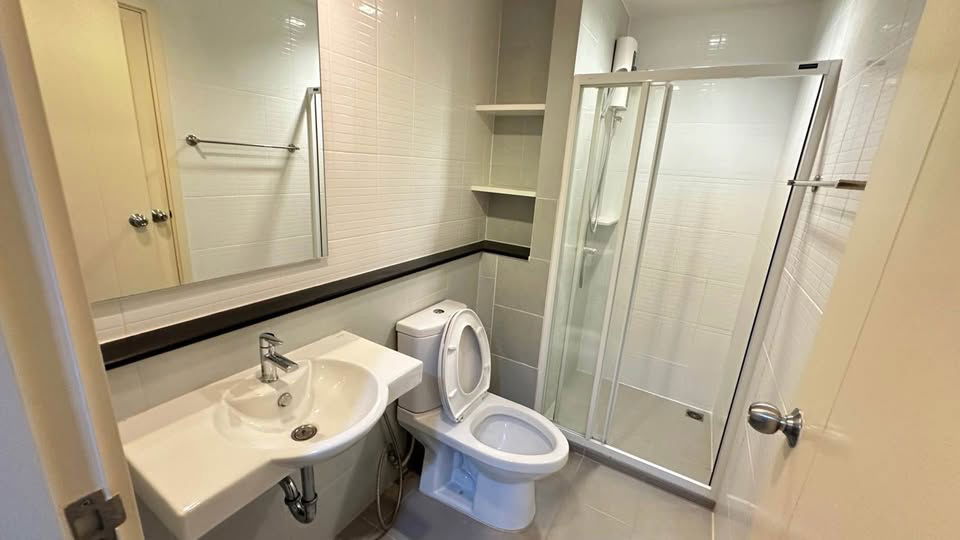 picture For Rent Escent CPN | 2BR 2BA | 65sqm High Floor (24th) | Fully Furnished | Next to Central - 8/11