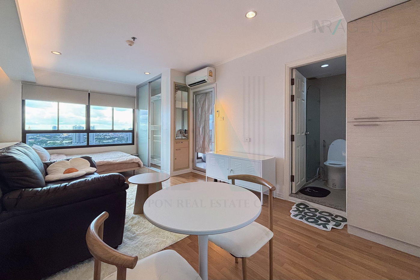 รูป ขายคอนโด ลุมพินี เพลส พหลโยธิน-สะพานควาย อาคาร 1 ชั้น 27 1 ห้องนอน ขนาด 30 ตรม ใกล้ โรงพยาบาลเปาโลเมมโมเรียล - รูปที่ 7/8