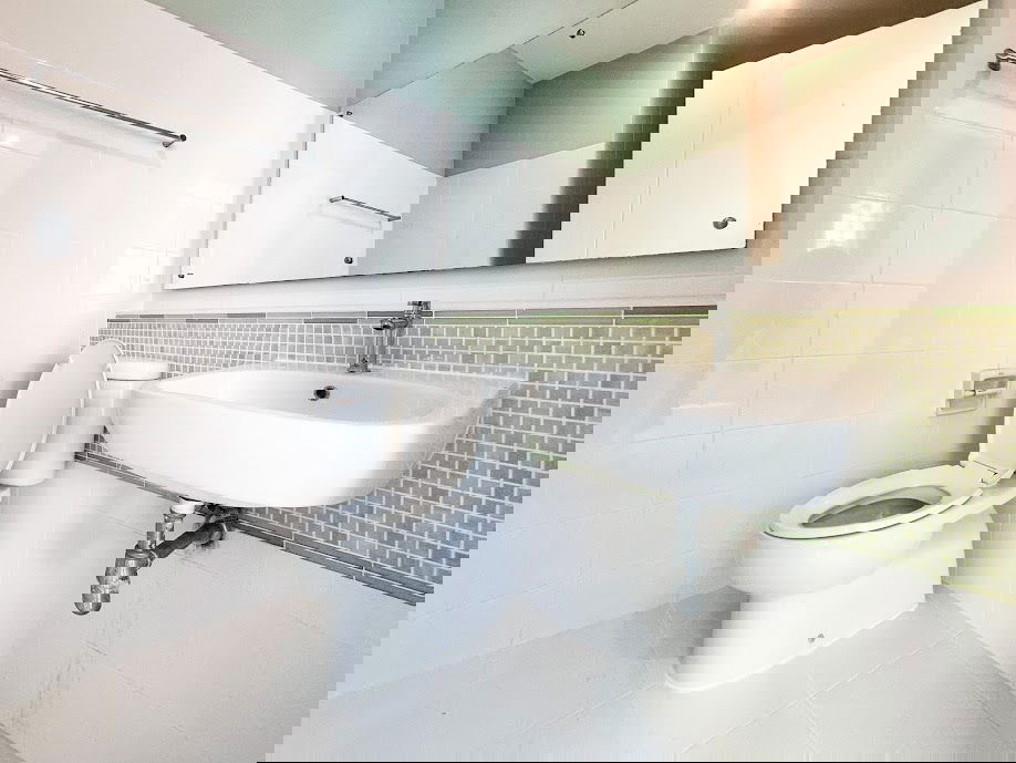 รูป ขายทาวน์โฮม 2 ชั้น หมู่บ้าน วิลลาจจิโอ บางนา 2 ห้องนอน 3 ห้องน้ำ 1 ที่จอดรถ เพียง 1.69 ล้านบาท!! - รูปที่ 12/29