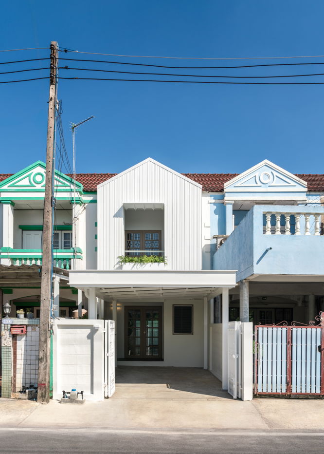 รูป ทาวน์เฮ้าส์รีโนเวท 2 ชั้น — คลอง 2 ธัญบุรี จากถนนใหญ่รังสิต-นครนายกเพียง 400 เมตร  ราคาเพียง 1,890,000.- - รูปที่ 4/15