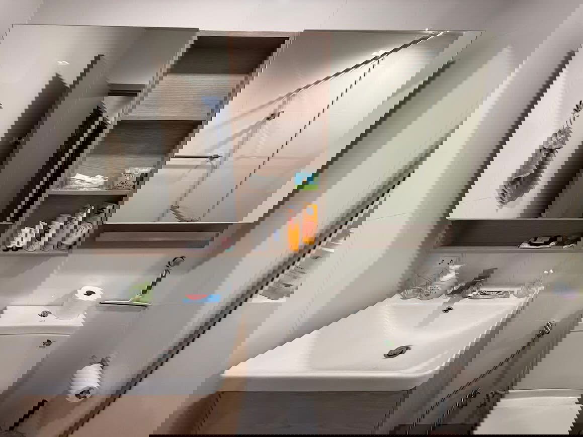 picture THE LINE                   Wongsawang  - 16/16